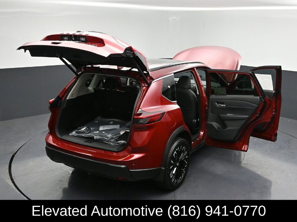 Used 2026 Nissan Rogue Dark Armor AWD/4WD image 33