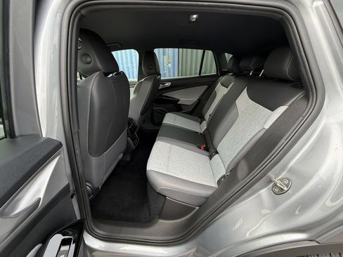 Used 2023 Volkswagen ID.4 Pro RWD image 21
