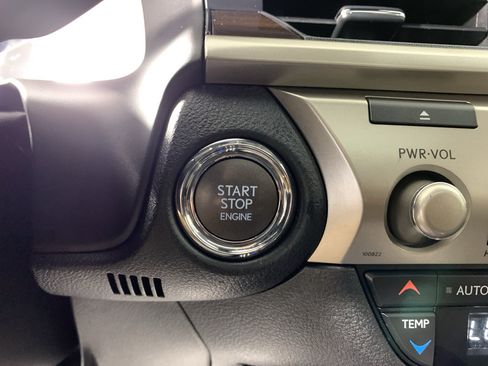 Used 2018 Lexus ES 350 w/ Navigation System Package FWD image 17