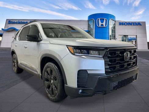 New 2026 Honda Pilot Black Edition image 9