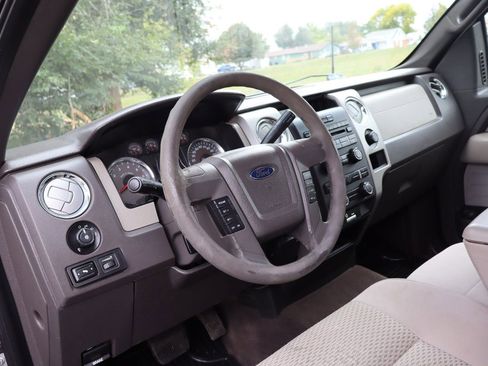 Used 2010 Ford F150 XLT image 15