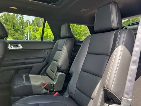 Used 2015 Ford Explorer Sport w/ Equipment Group 401A AWD/4WD image 9