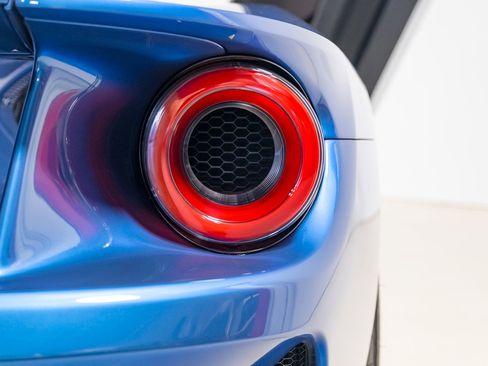 Used 2021 Ford GT image 55