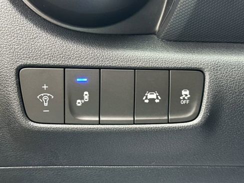 Used 2019 Hyundai Kona SEL AWD/4WD image 31