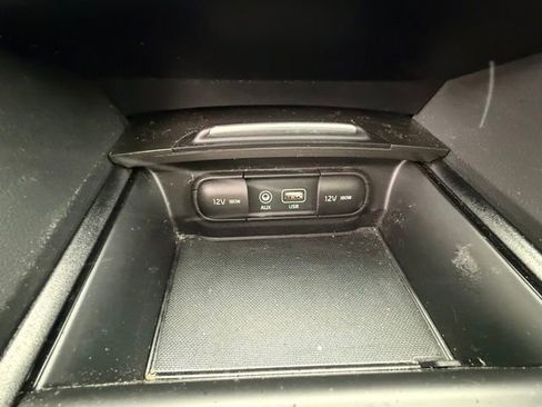 Used 2020 Kia Optima SE image 28