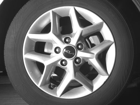 Used 2025 Kia Soul LX w/ LX Technology Package FWD image 20