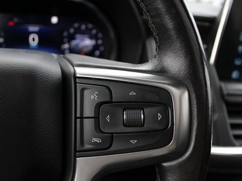 Used 2023 Chevrolet Suburban Z71 w/ Luxury Package image 23