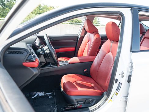 Used 2019 Toyota Camry XSE w/ Carpet Mat Package FWD image 15