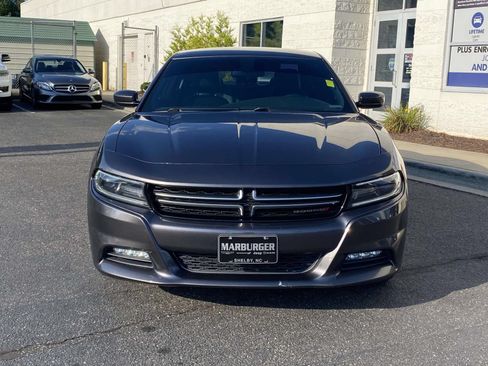 Used 2015 Dodge Charger SE w/ Popular Equipment Group RWD image 2