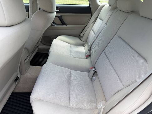 Used 2007 Subaru Outback 2.5i AWD/4WD image 11
