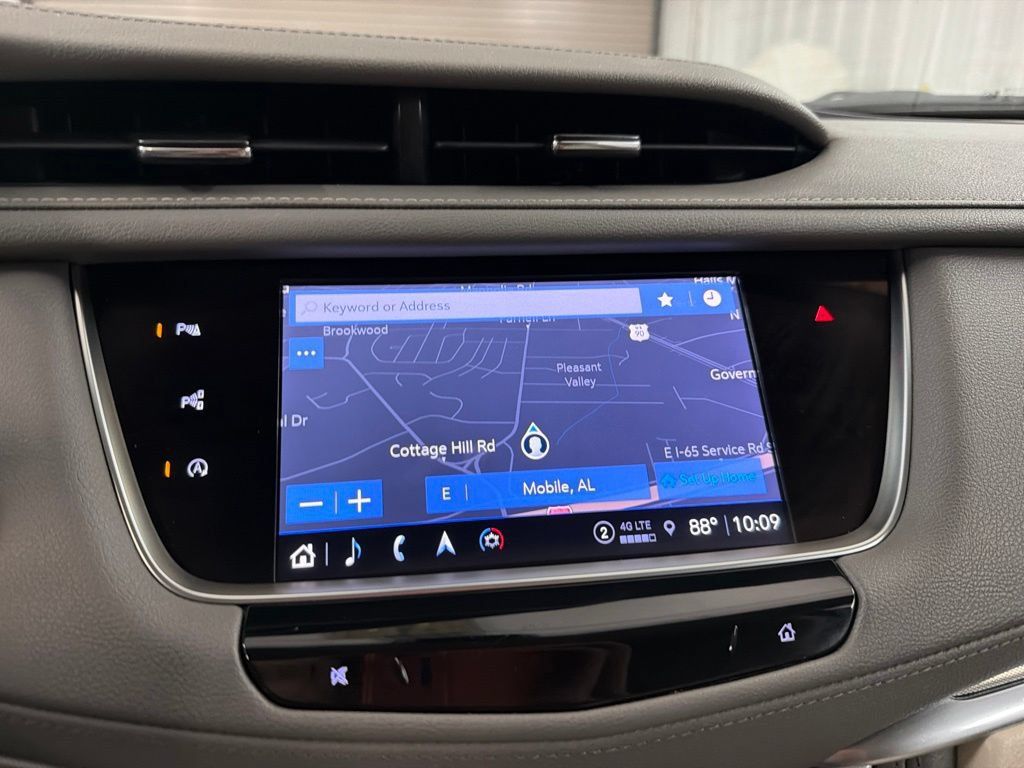 Used 2022 Cadillac XT5 Premium Luxury w/ Technology Package AWD/4WD image 29