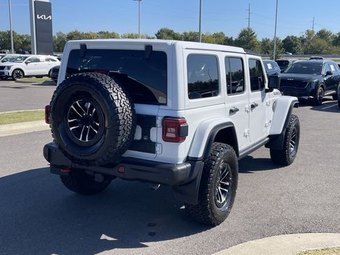 Used 2024 Jeep Wrangler Unlimited Rubicon image 7