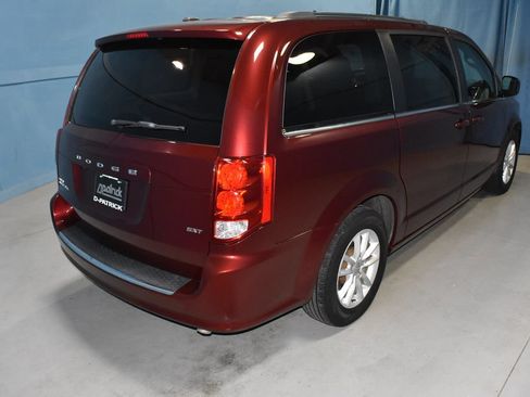 Used 2020 Dodge Grand Caravan SXT FWD image 27