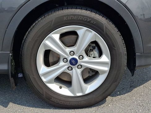 Used 2016 Ford Escape SE w/ Equipment Group 201A AWD/4WD image 8