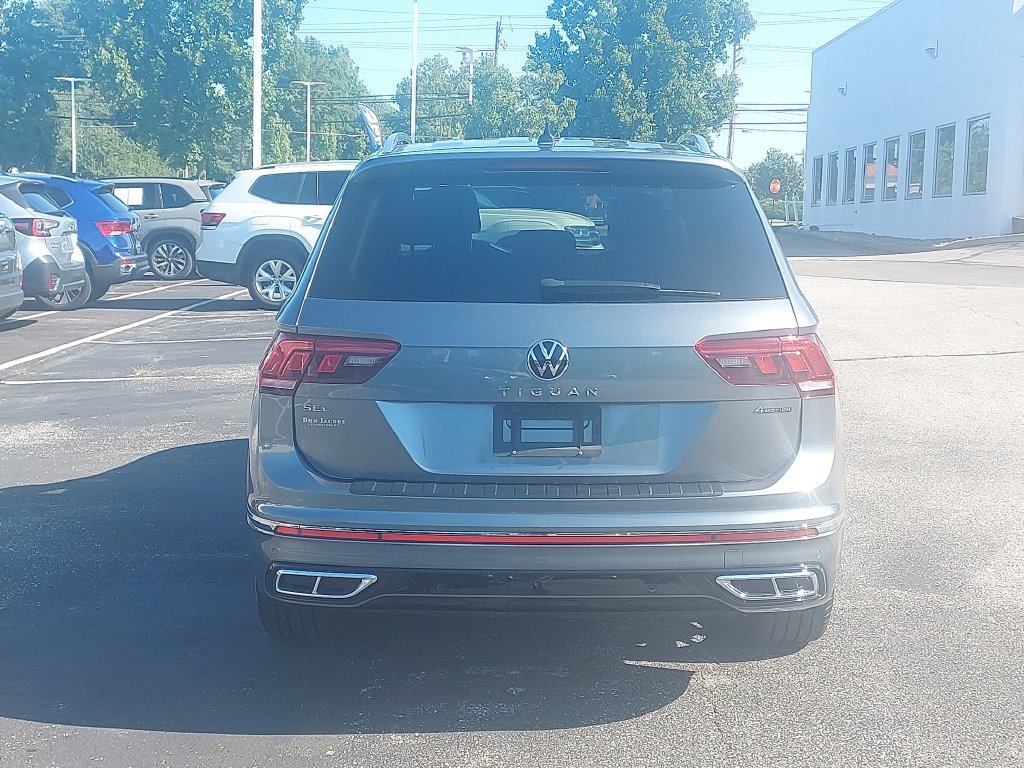 Used 2023 Volkswagen Tiguan SEL R-Line AWD/4WD image 6