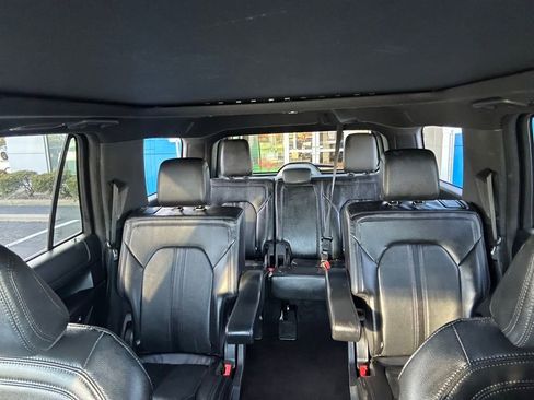 Used 2021 Ford Expedition Limited image 27