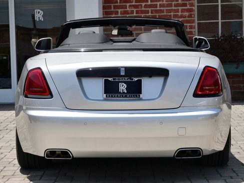 Certified 2021 Rolls-Royce Dawn RWD image 19
