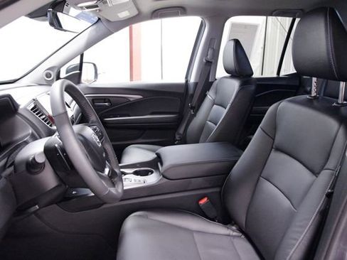 Certified 2025 Honda Ridgeline RTL image 15