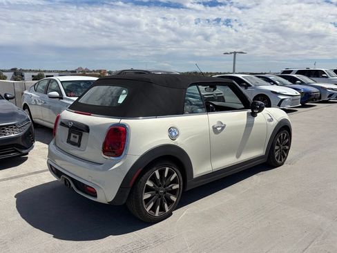 Used 2020 MINI Cooper S w/ Signature Upholstery Package FWD image 2