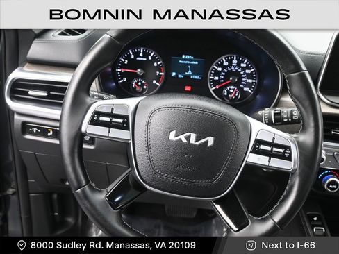 Used 2022 Kia Telluride EX w/ EX Premium Package image 14