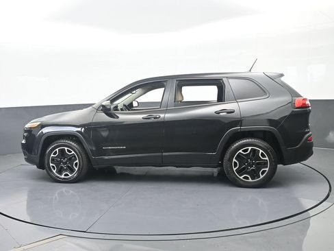 Used 2016 Jeep Cherokee Sport AWD/4WD image 3