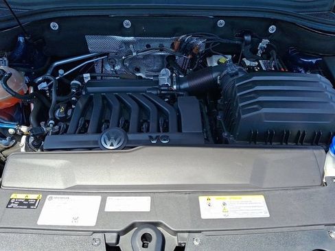 Used 2023 Volkswagen Atlas Cross Sport SE AWD/4WD image 28