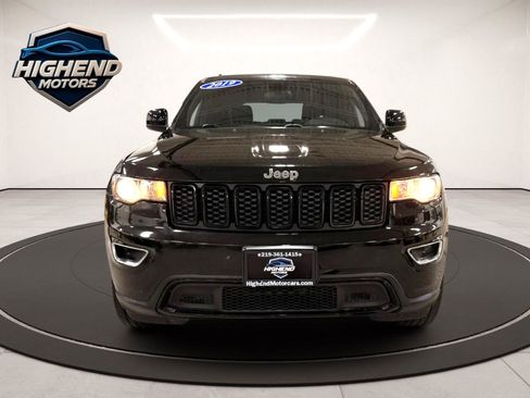 Used 2019 Jeep Grand Cherokee Laredo image 10