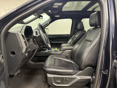 Used 2021 Ford Expedition XLT image 13