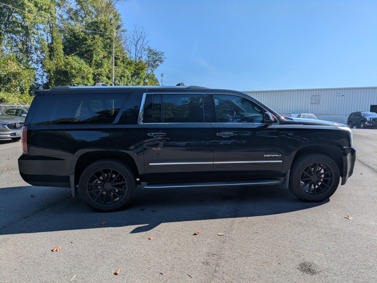 Used 2015 GMC Yukon XL Denali w/ Open Road Package AWD/4WD image 5