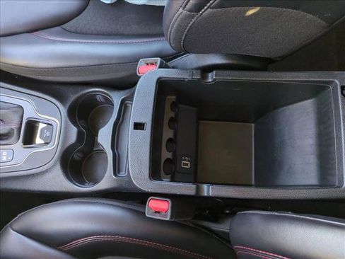 Used 2022 Jeep Cherokee Trailhawk w/ Technology Group B image 14