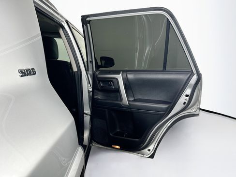 Used 2021 Toyota 4Runner SR5 image 29