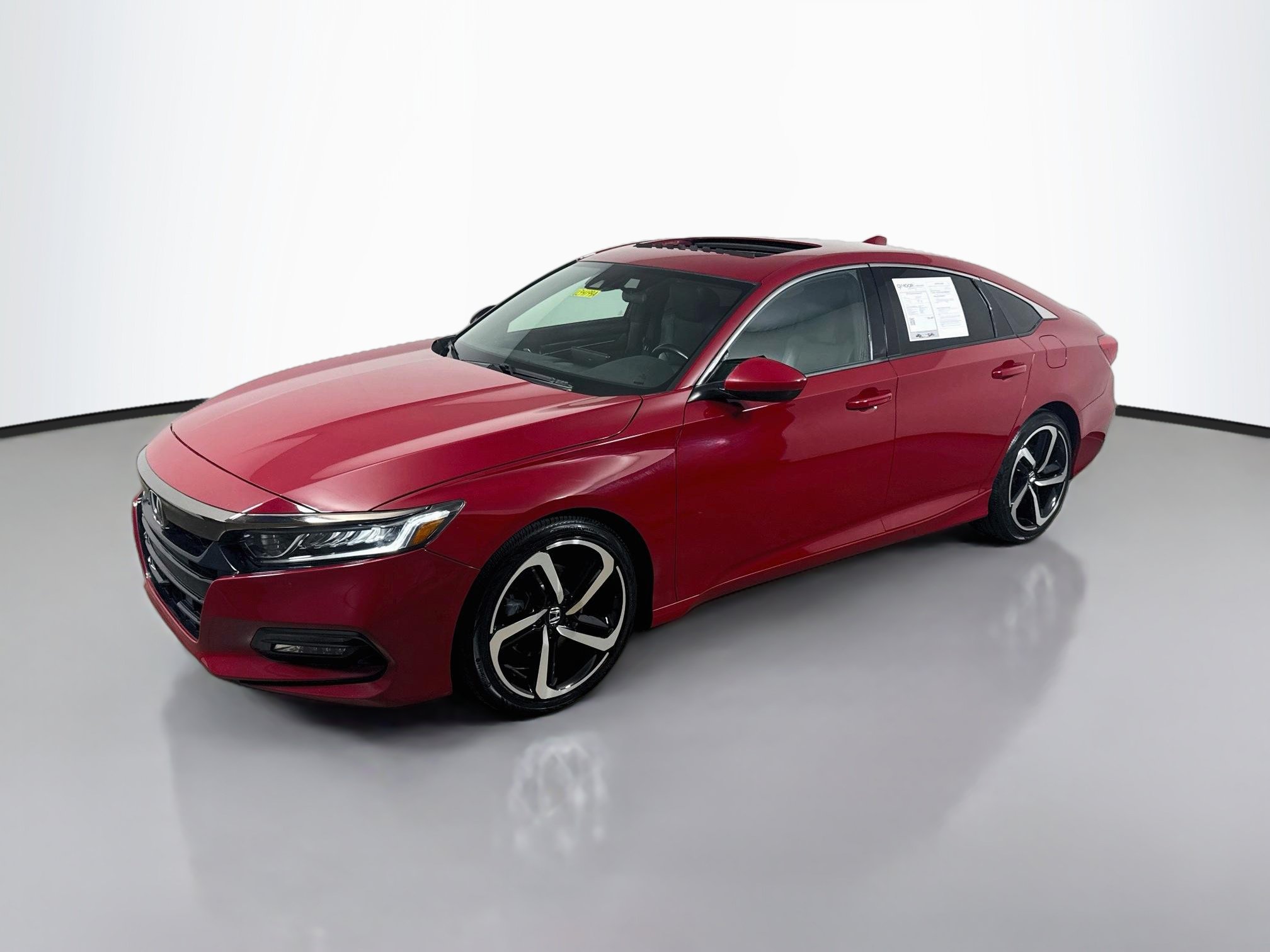 Used 2018 Honda Accord Sport image 3
