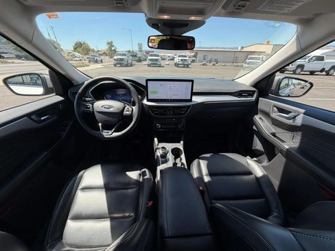 Used 2024 Ford Escape Platinum AWD/4WD image 12