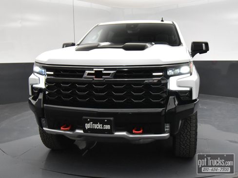 Used 2024 Chevrolet Silverado 1500 ZR2 w/ Technology Package image 50