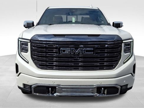 Used 2023 GMC Sierra 1500 Denali Ultimate AWD/4WD image 2