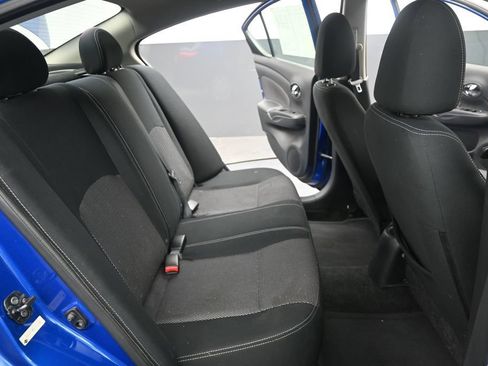Used 2015 Nissan Versa SV FWD image 27