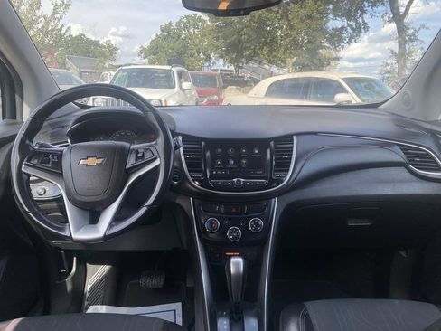 Used 2019 Chevrolet Trax LT w/ Driver Confidence Package AWD/4WD image 10