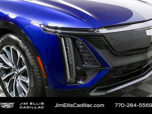 Used 2025 Cadillac Lyriq Sport w/ LPO, Floor Liner Package image 38