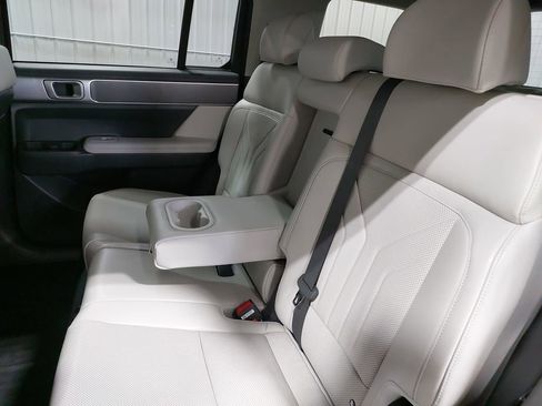 Certified 2025 Hyundai Santa Fe SEL image 15