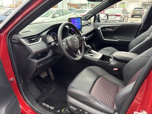 Certified 2025 Toyota RAV4 XSE image 2
