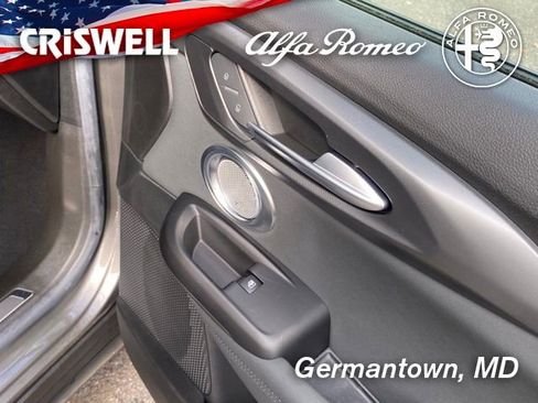 New 2024 Alfa Romeo Tonale Veloce image 38