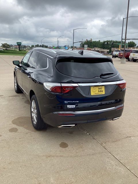 Used 2023 Buick Enclave Essence w/ Experience Buick Package AWD/4WD image 4