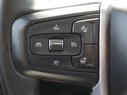 Used 2023 GMC Yukon SLT w/ SLT Premium Package AWD/4WD image 16