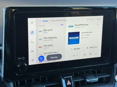 Used 2024 Toyota Corolla Cross XLE image 16