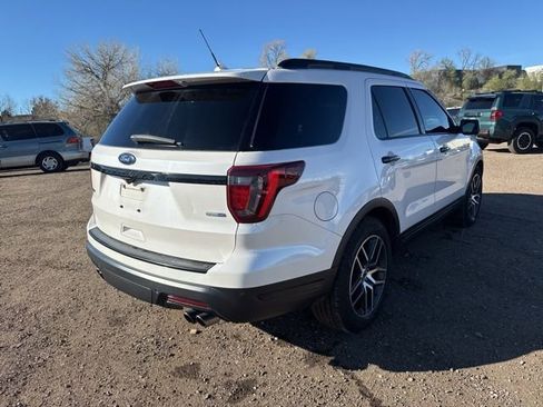 Used 2018 Ford Explorer Sport w/ Equipment Group 401A image 5