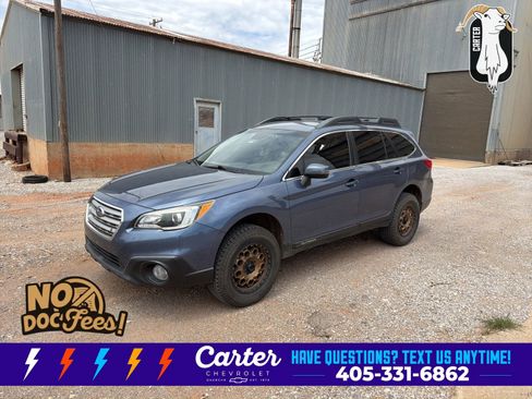 Used 2017 Subaru Outback 2.5i Premium AWD/4WD image 1