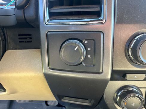 Certified 2018 Ford F150 XLT w/ Equipment Group 301A Mid AWD/4WD image 18