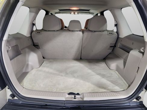Used 2010 Mercury Mariner 4WD image 25
