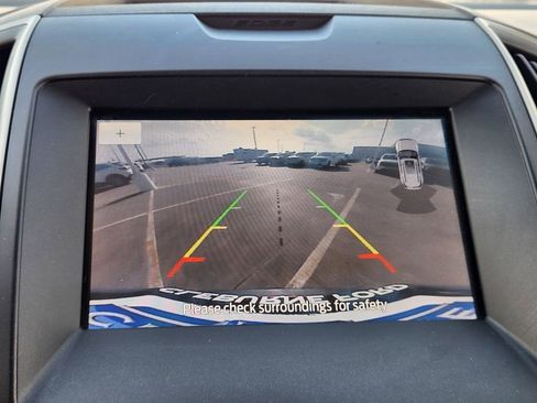 Certified 2020 Ford Edge SEL w/ Convenience Package image 17