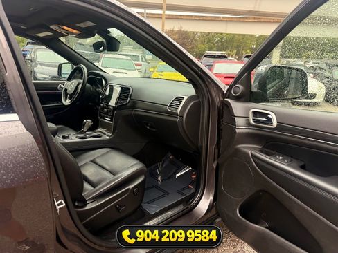 Used 2020 Jeep Grand Cherokee Limited AWD/4WD image 32